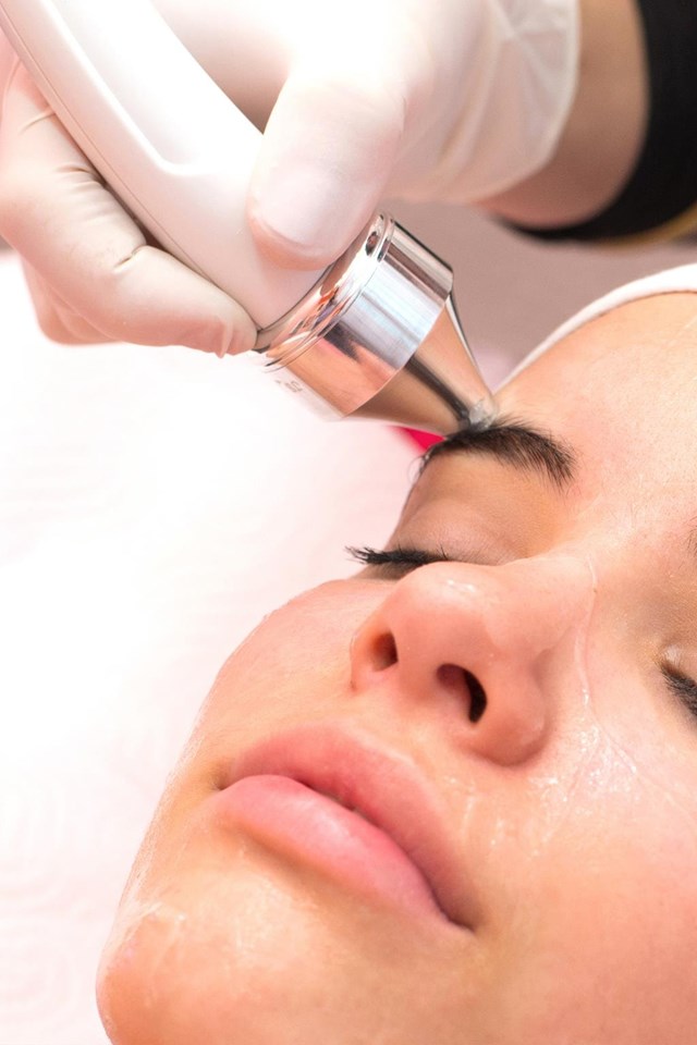 Cuida de tu piel con nuestros tratamientos faciales